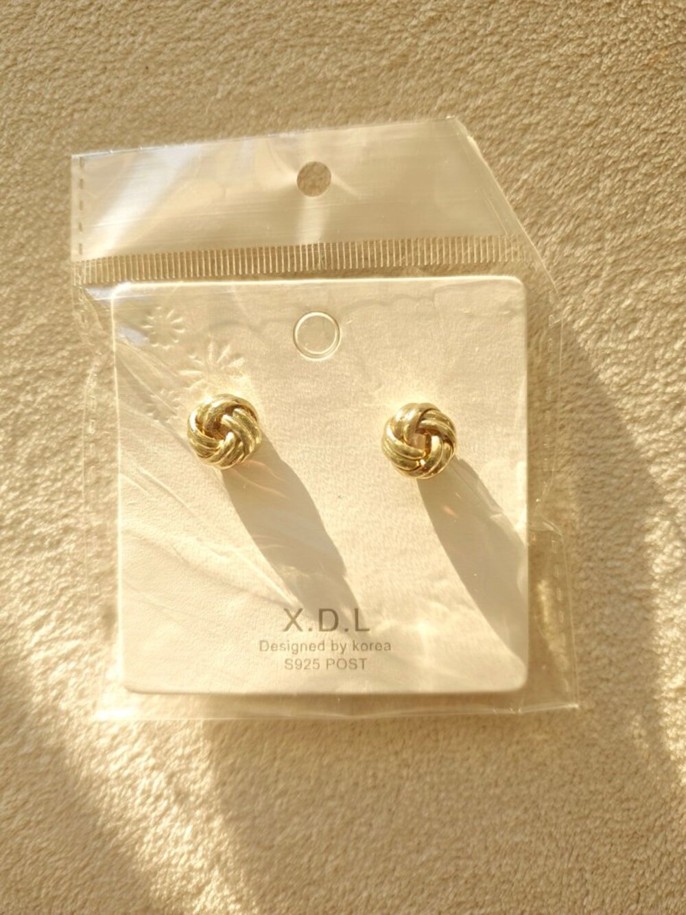 X.D.L Gold Knot Stud Earrings New